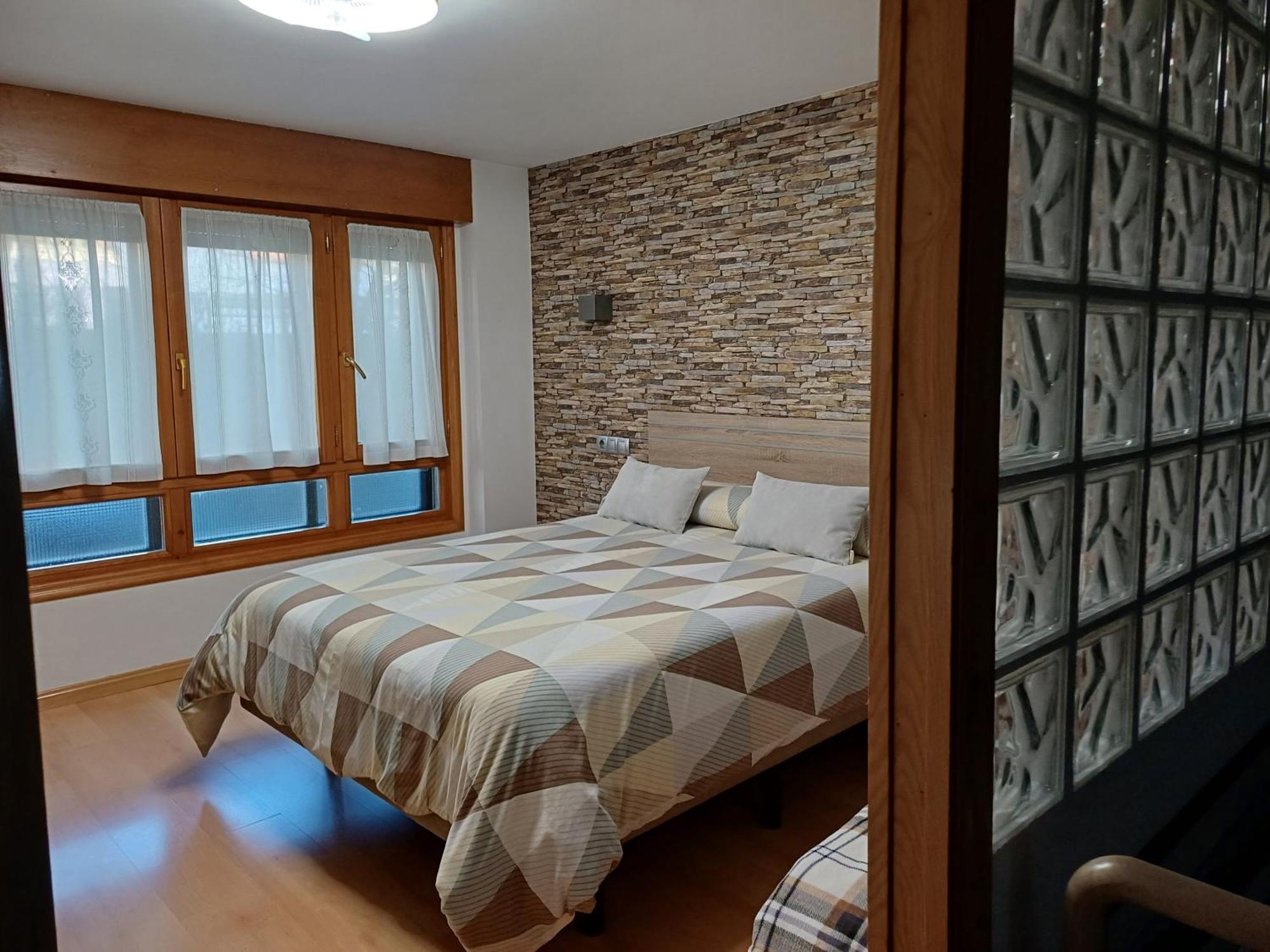 Apartamento Puerta Del Pirineo Sabinanigo Exterior foto