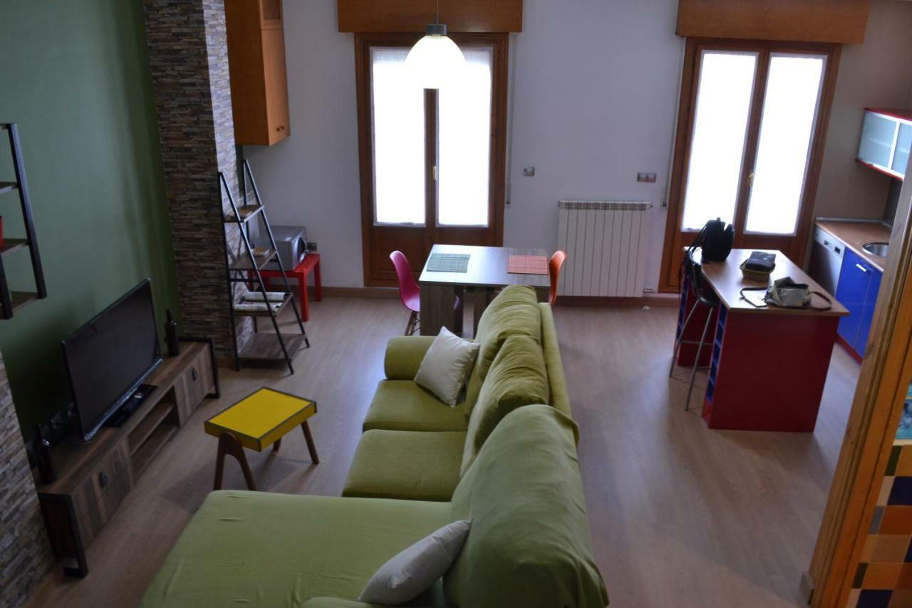 Apartamento Puerta Del Pirineo Sabinanigo Exterior foto