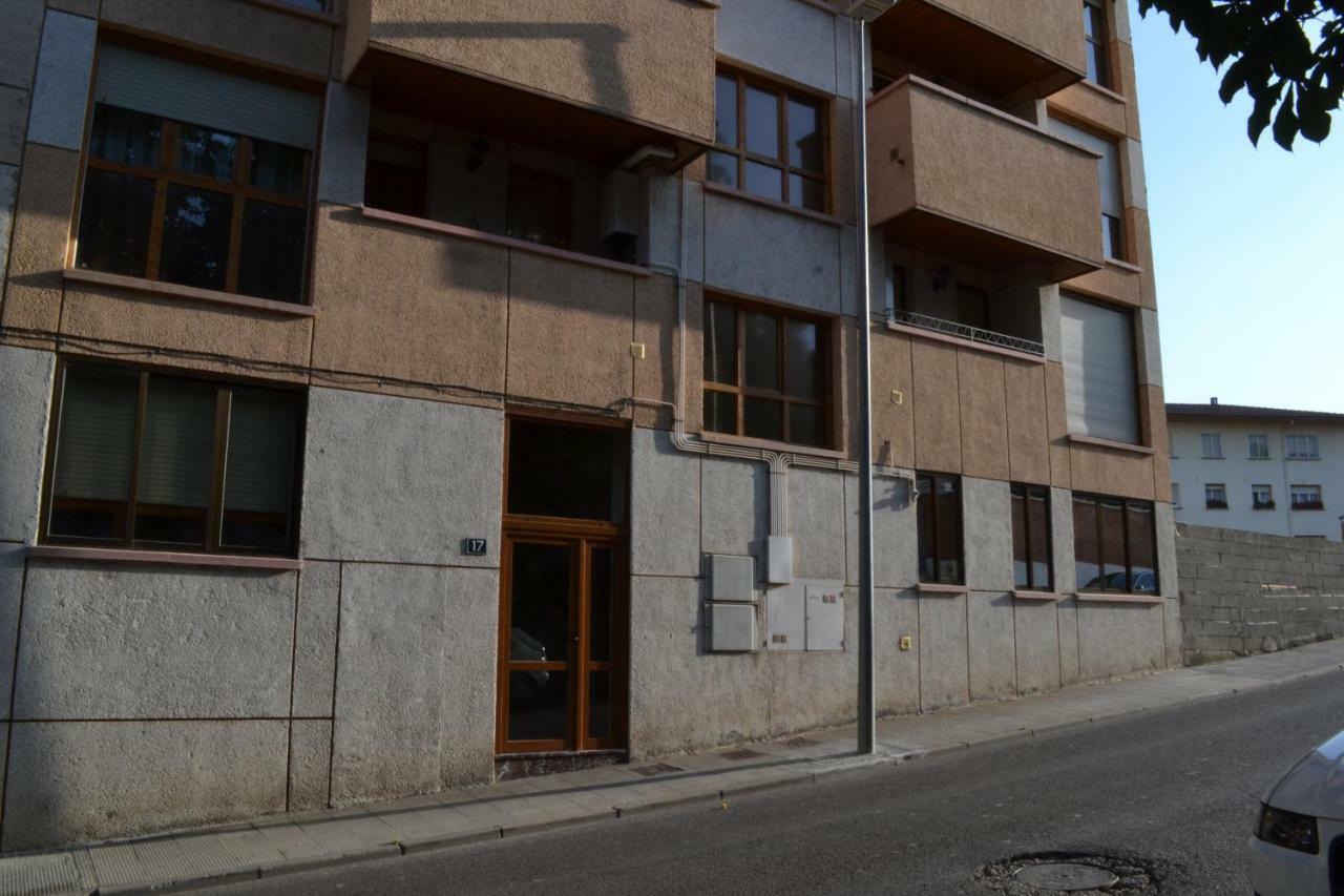 Apartamento Puerta Del Pirineo Sabinanigo Exterior foto