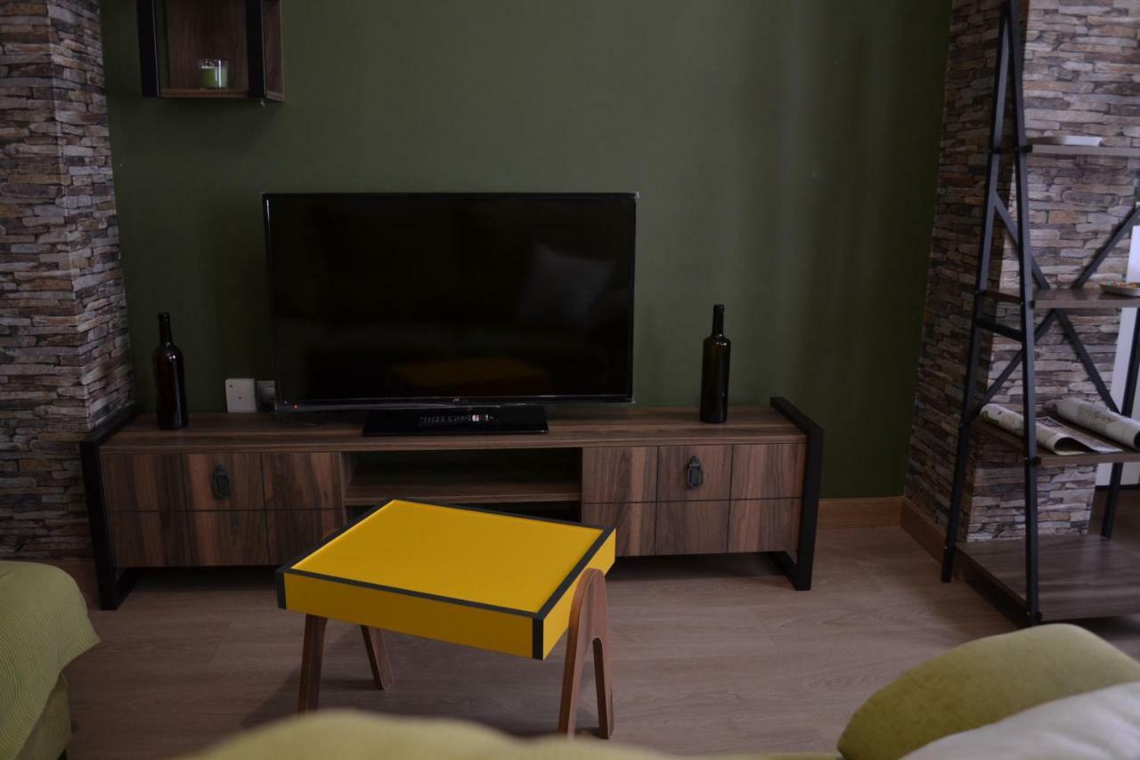 Apartamento Puerta Del Pirineo Sabinanigo Exterior foto