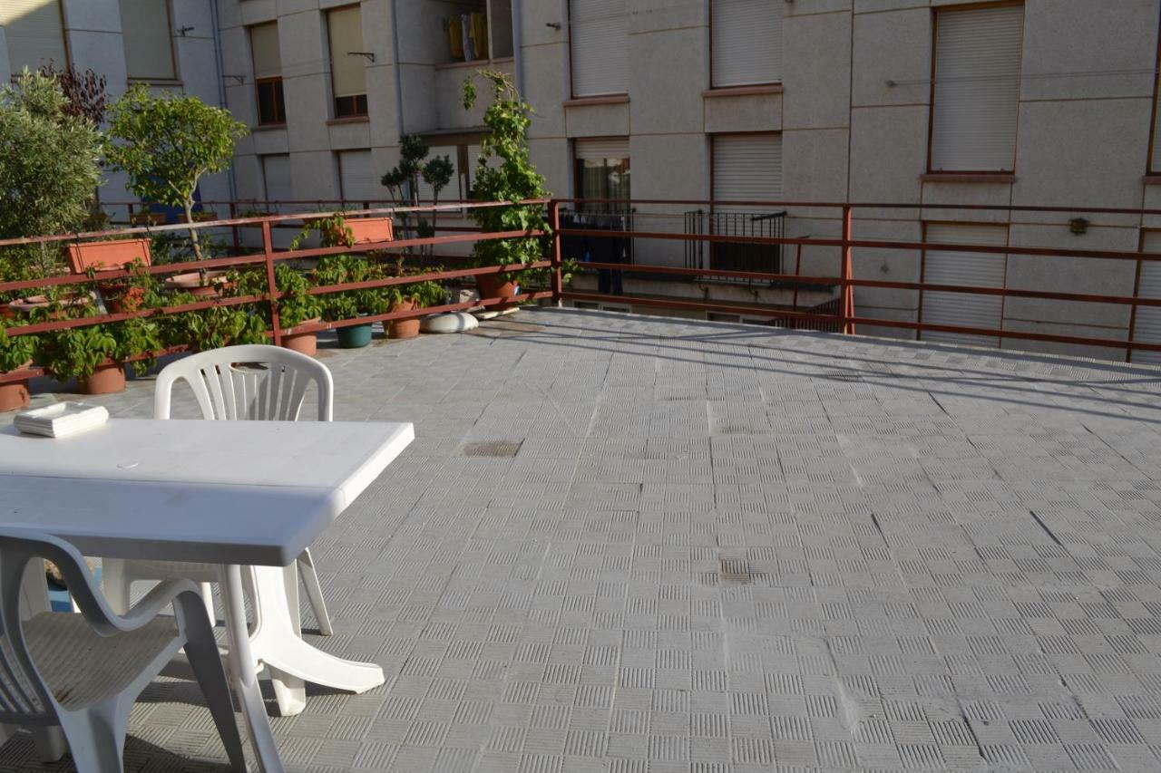 Apartamento Puerta Del Pirineo Sabinanigo Exterior foto