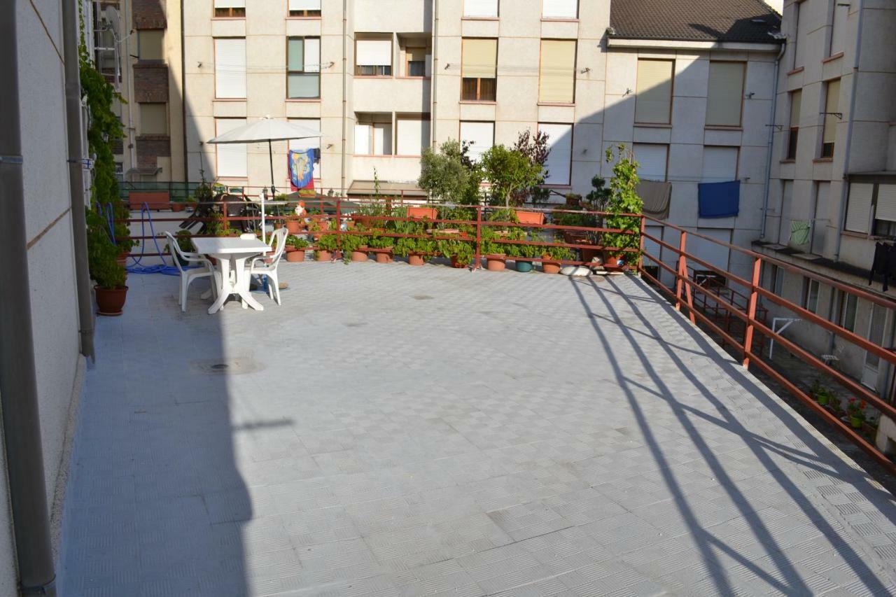 Apartamento Puerta Del Pirineo Sabinanigo Exterior foto